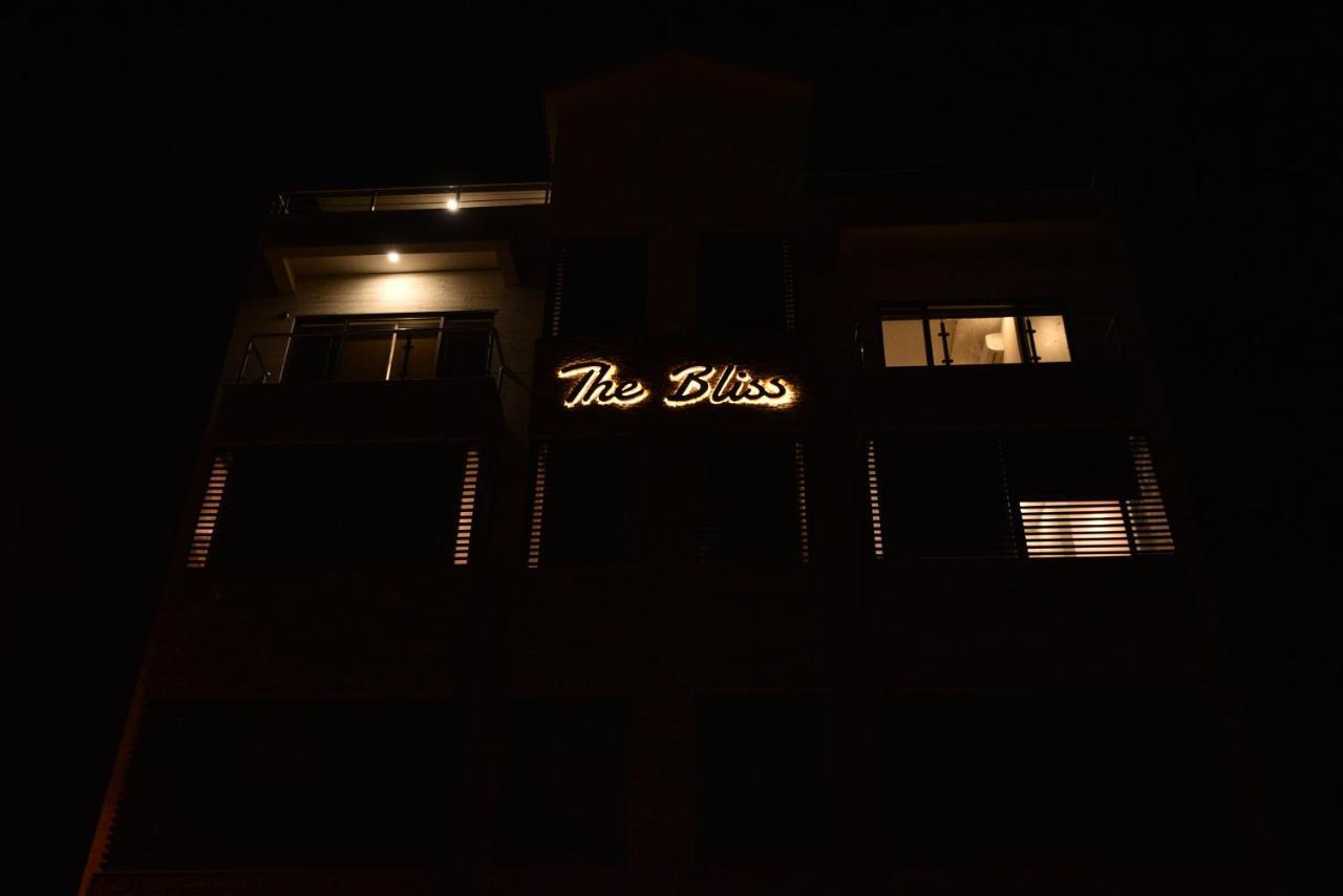 The Bliss Aparthotel Rawalpindi Exterior photo